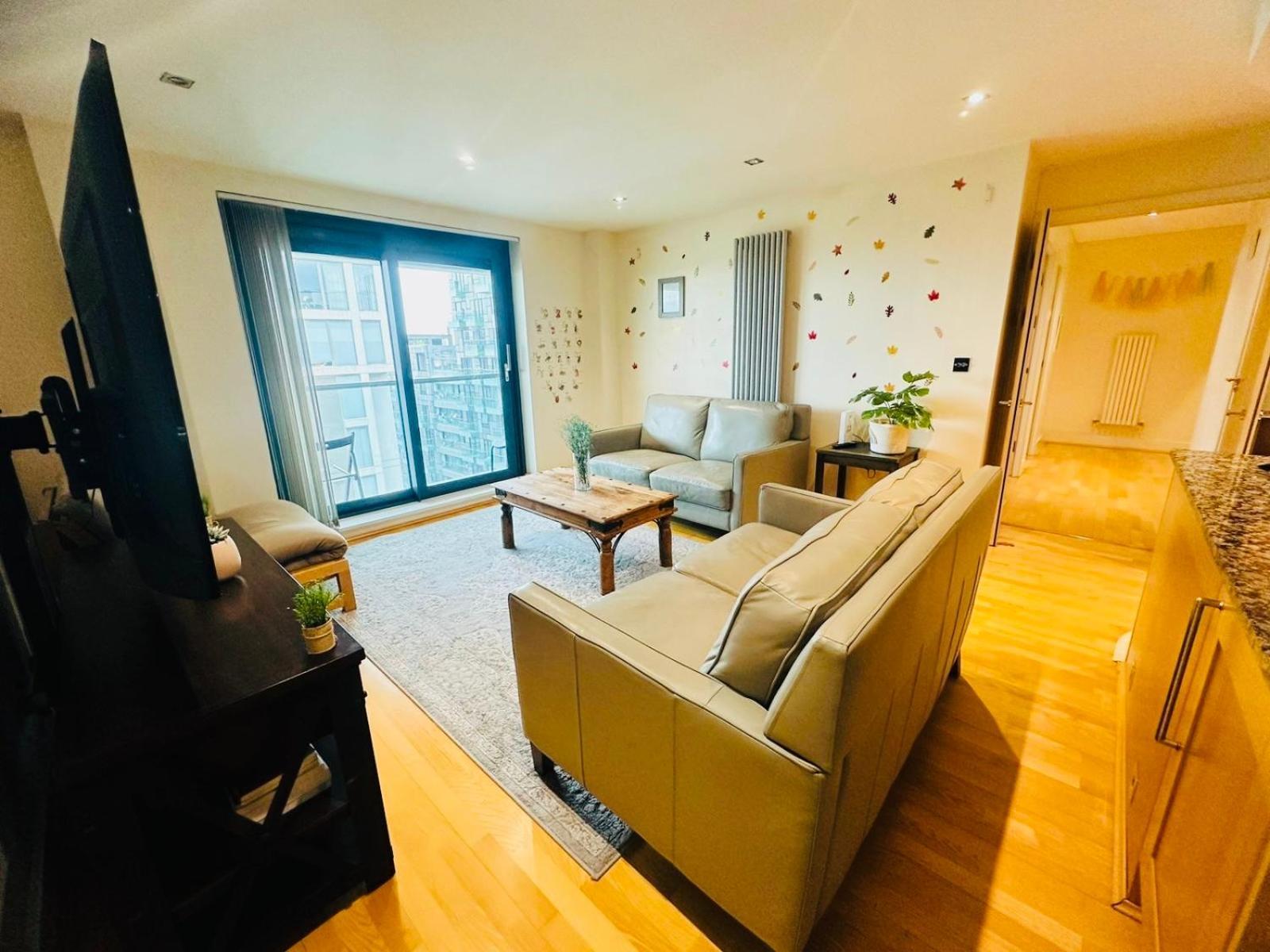 Modern 2Bed 2Bath Apartment Canary Wharf - Upto 5 Person London Eksteriør billede