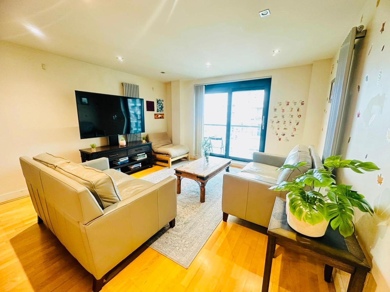 Modern 2Bed 2Bath Apartment Canary Wharf - Upto 5 Person London Eksteriør billede